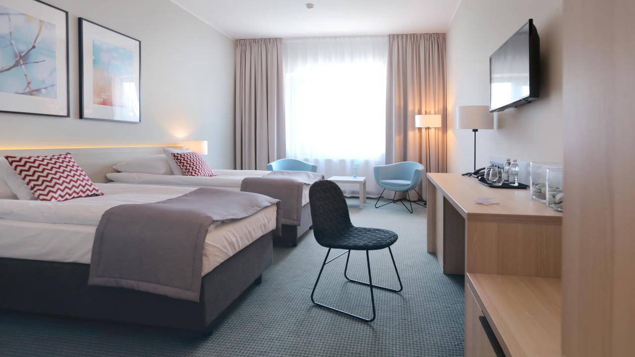 Hotel Fairplayce بوزنان المظهر الخارجي الصورة