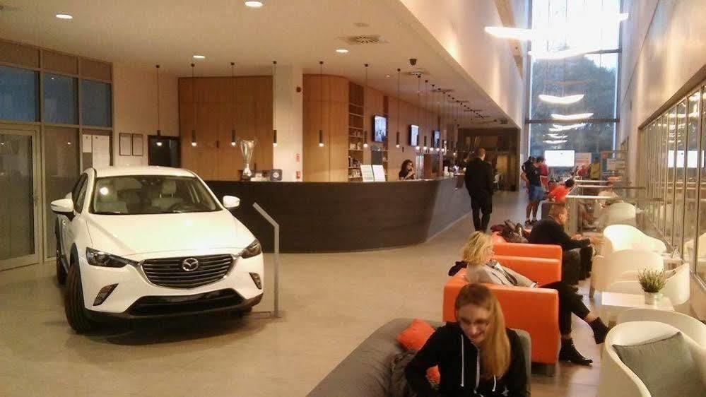 Hotel Fairplayce بوزنان المظهر الخارجي الصورة